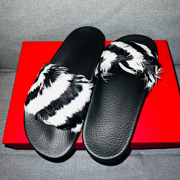 Sold-Valentino Rubber Feather Sandals (NWT)! - Picture 6 of 6